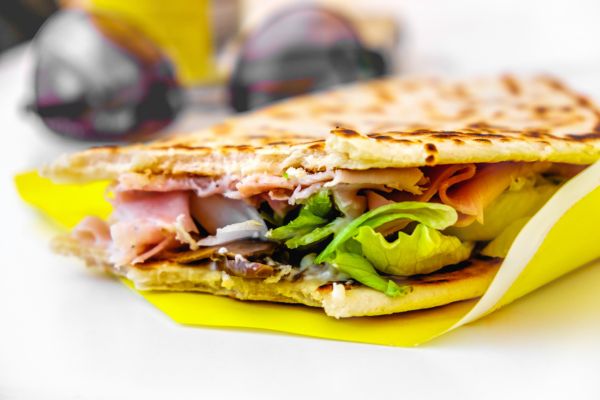 mangiare a riccione piadina romagnola